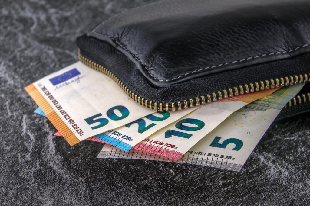 50代独身の私が考える老後資金はいくら必要？